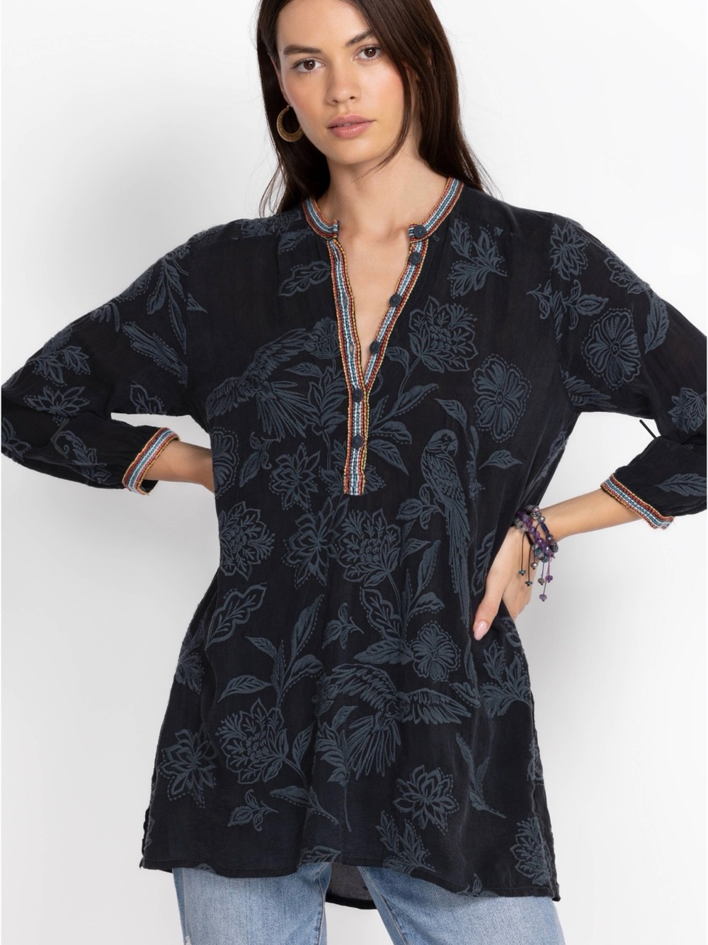 johnny was NOAH CABANA TUNIC Sanded Black S Embroidered Floral long sleeve